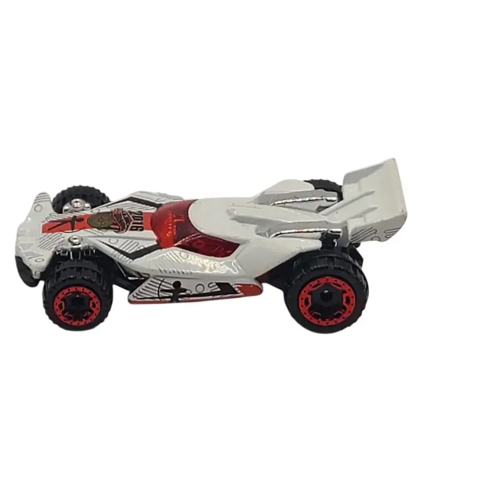 Hot Wheels 2016 HW Games Blade Raider White First Edition ERROR Rear Wheel DHN94